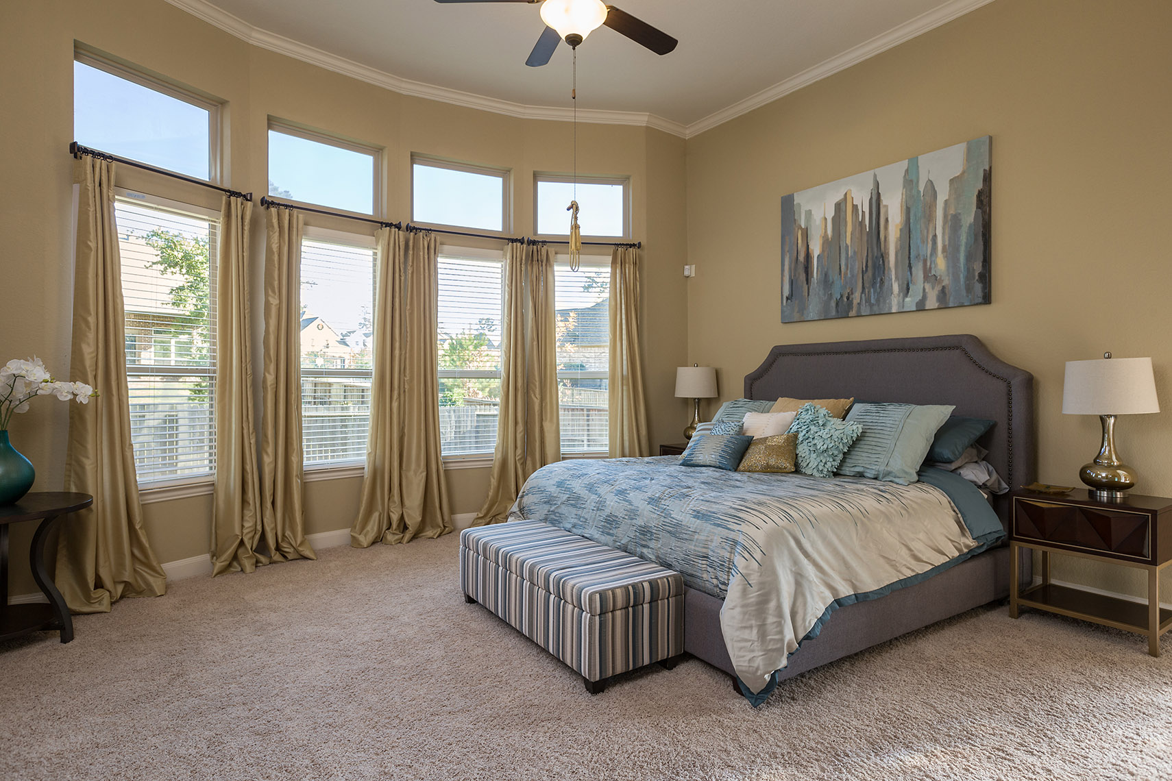Luxurious-guest-bedroom-Conroe-real-estate-photography